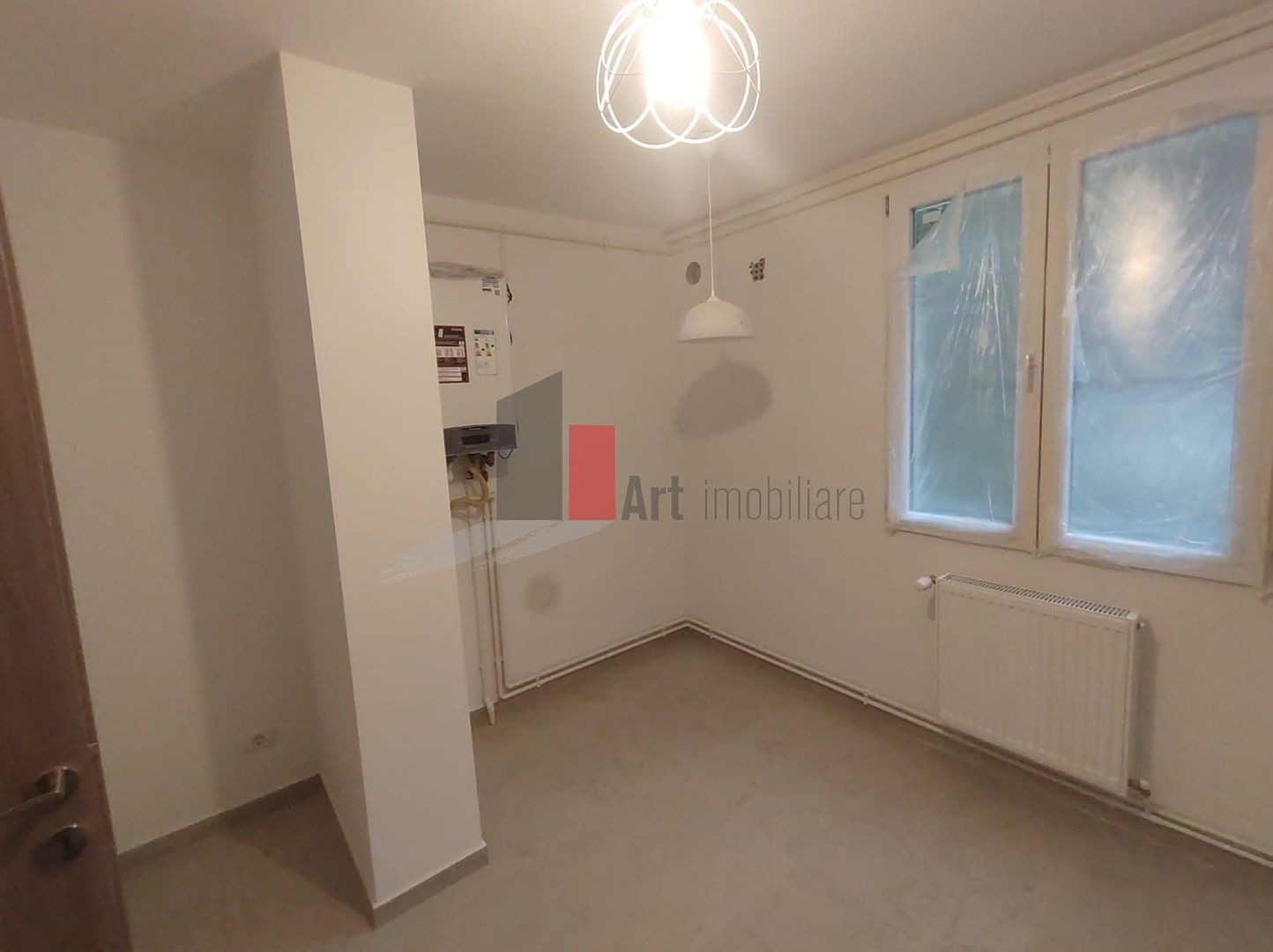 Vânzare apartament 3 camere Piața Reșița - Poză 2