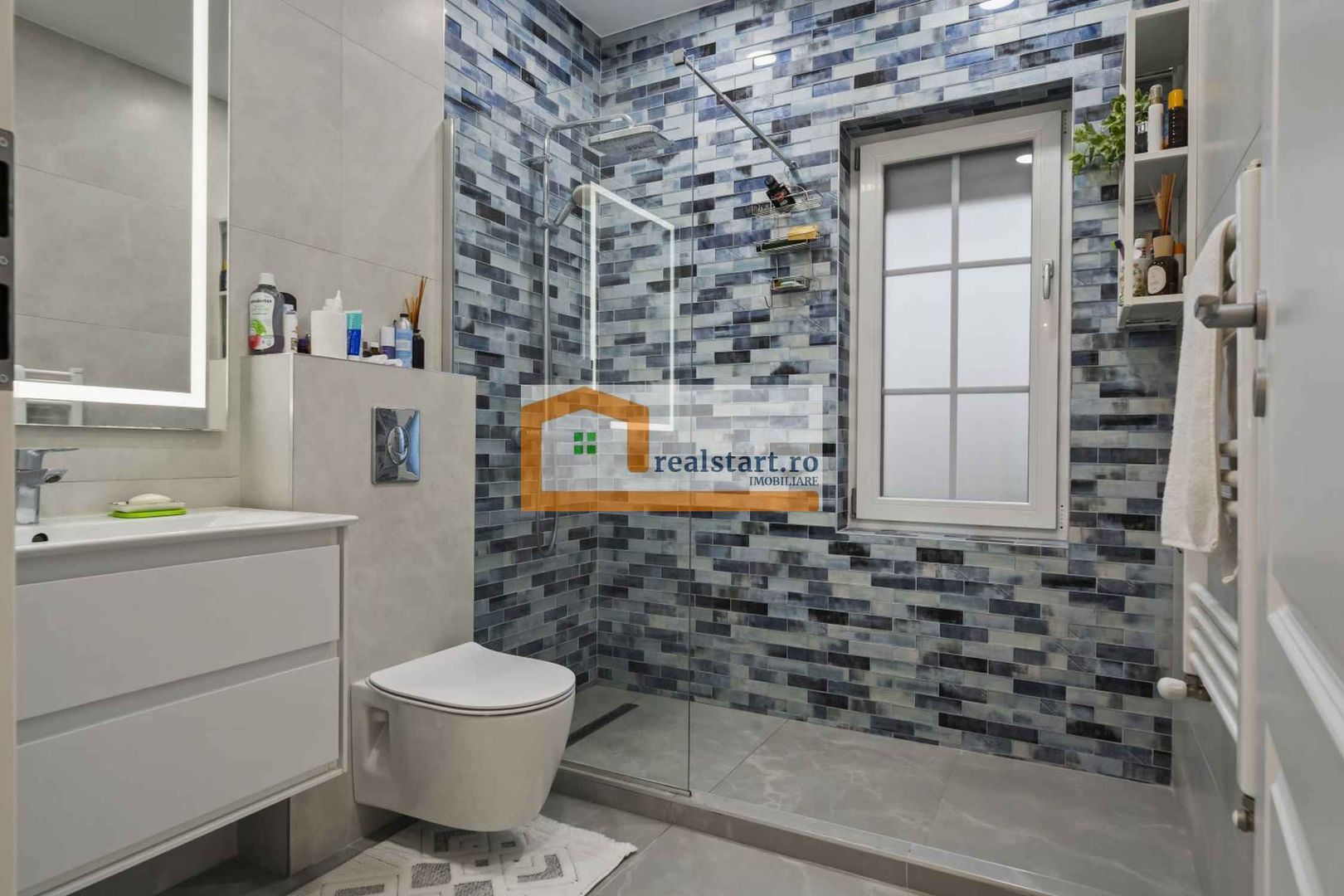 Langa Padure, Vila P+Pod , 1500mp teren,  terasa 40mp,  complex securizat - Poză 22