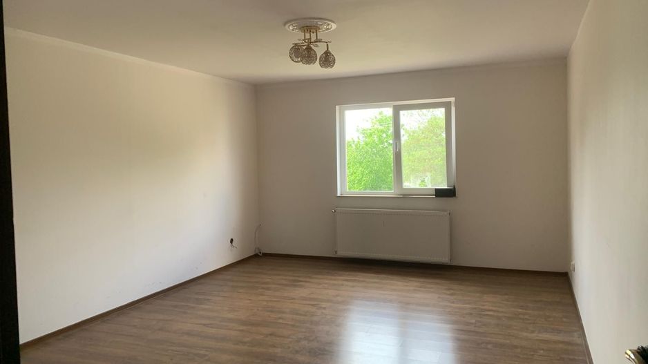 Duplex premium în vatra veche a localității Moșnița Veche - Poză 13