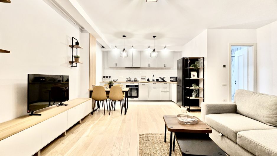 Apartament vibrant și primitor, prima închiriere, în Monarch Residence - Poză 1