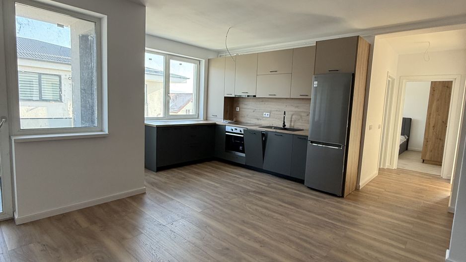 Apartament 3 camere de vânzare – Șelimbăr, zona Mihai Viteazu - Poză 1