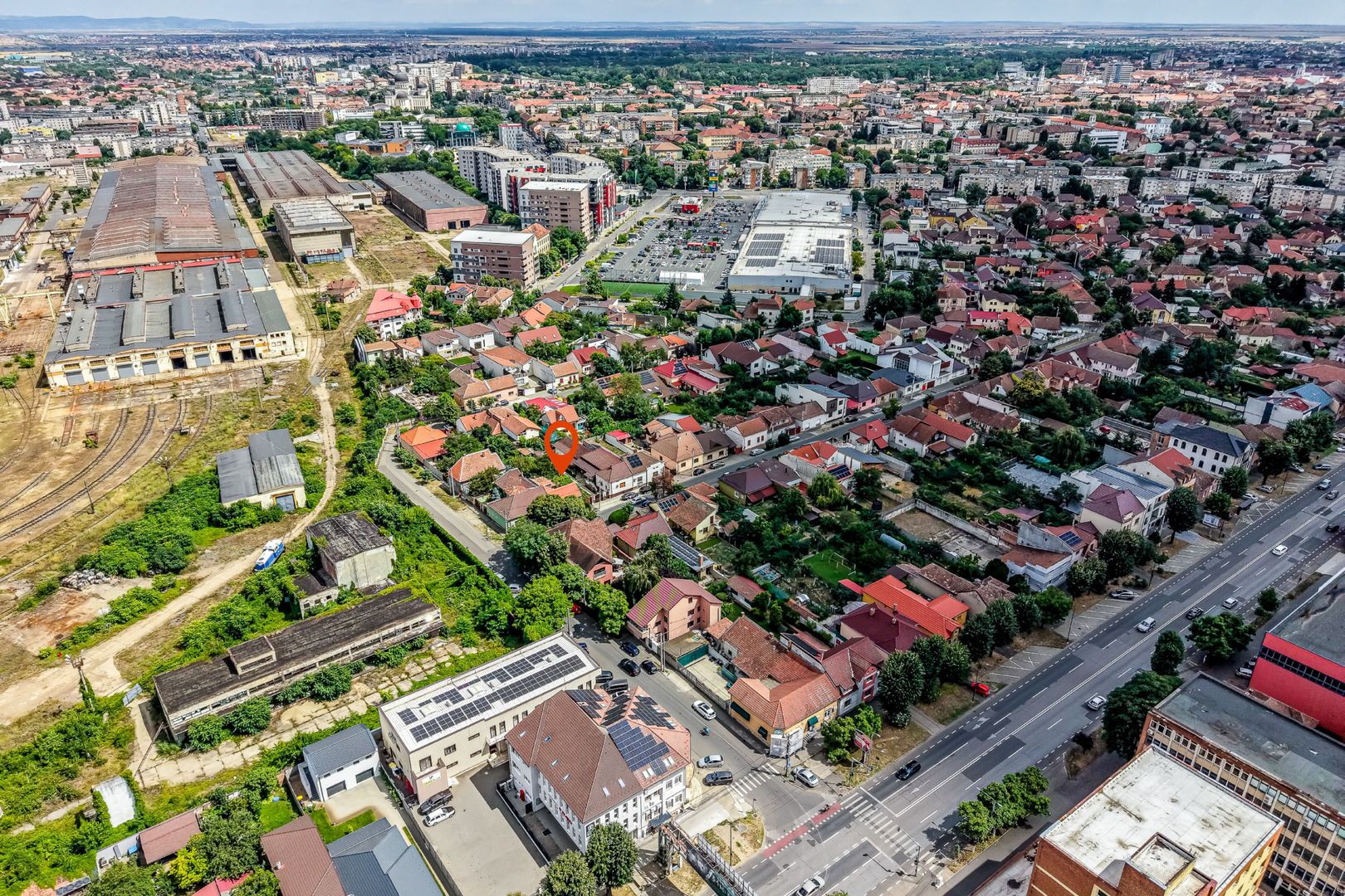 Casă cu teren de 370 mp în Zona Funcționarilor - Poză 9
