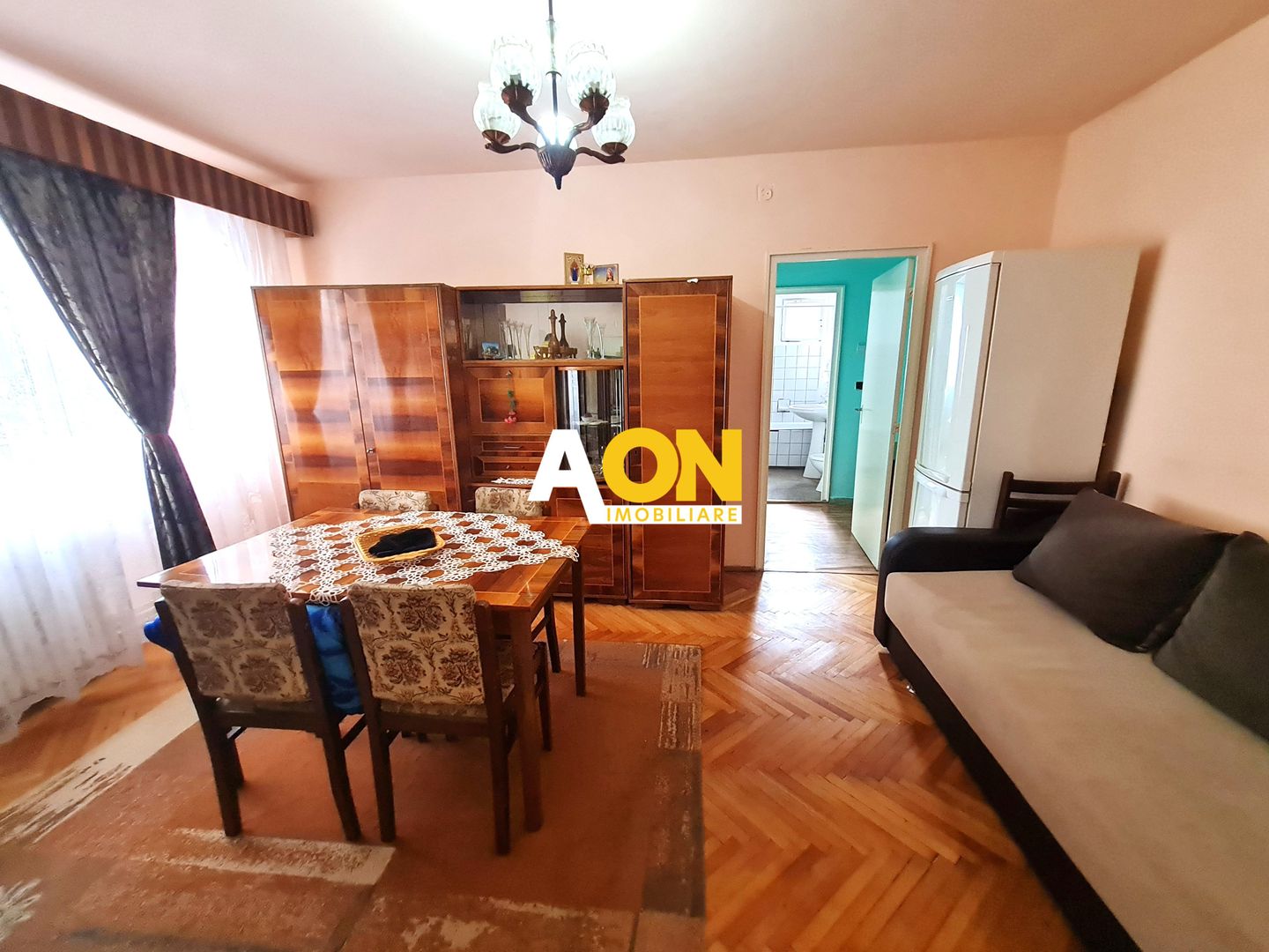 Apartament 2 Camere, 48 mp, Semidecomandat, Zona Cetate - Poză 1