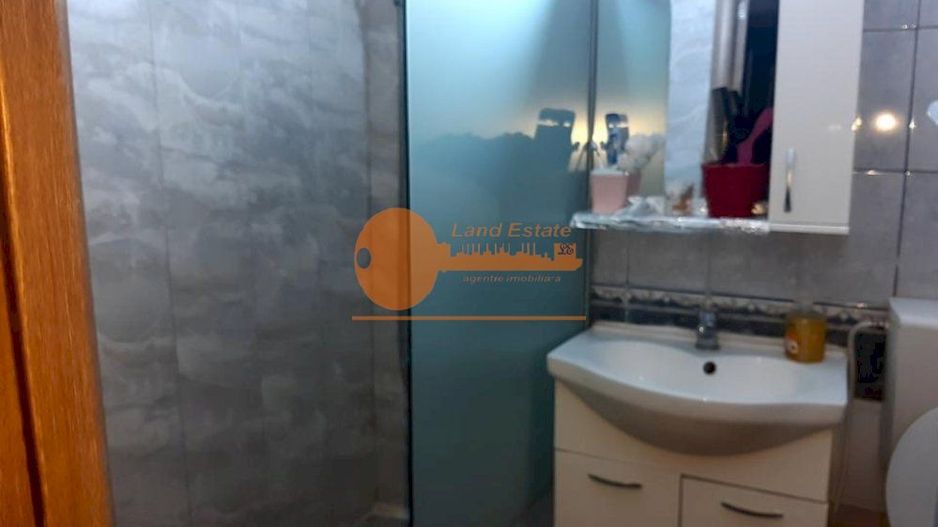 4 camere Rahova cu doua balcone si boxa - Poză 2