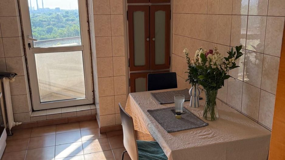 Apartament 3 camere, vedere Delta Vacaresti, langa Parc Tineretului, Pridvor. - Poză 3