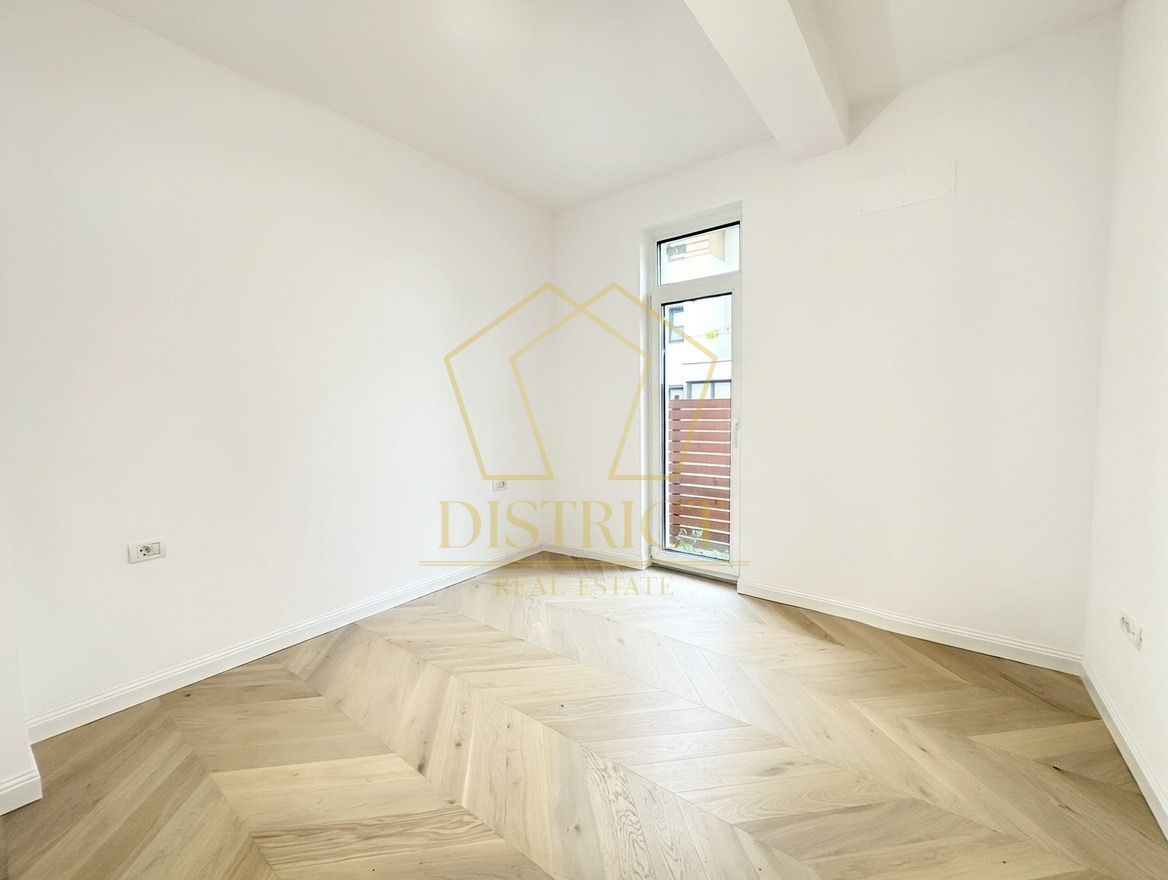 Apartament cu 4 camere și curte proprie | Dumbravita - Poză 10
