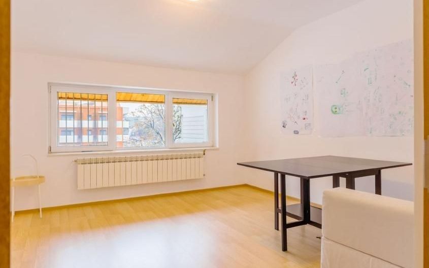Vilă 15 camere | Piața Victoriei | Ideală clinică, after-school, birouri | Garaj - Poză 3