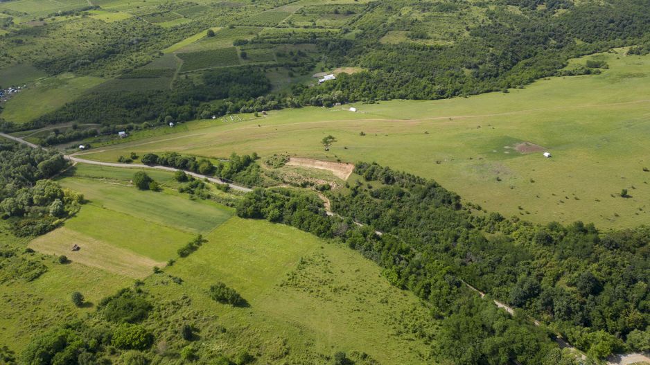 Teren intravilan lîngă Mănăstirea Feredeu - Poză 15