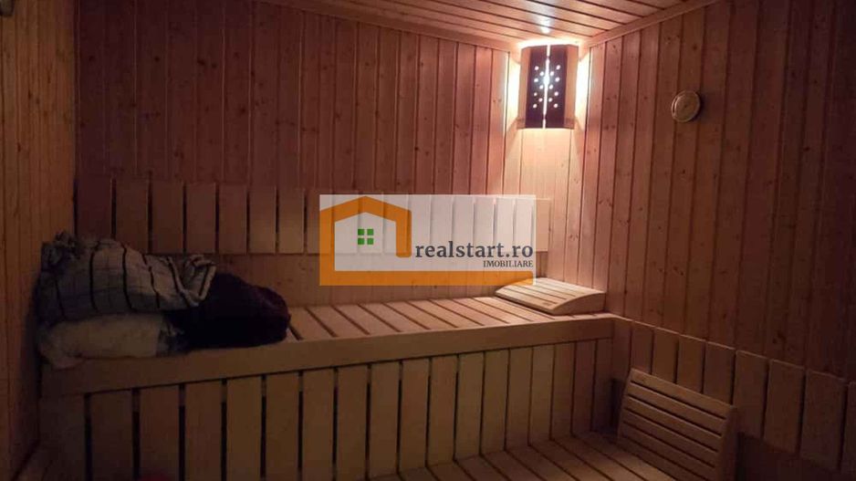 Vedere padure, panouri solare si fotovoltaice, pompa de caldura,  semineu - Poză 27