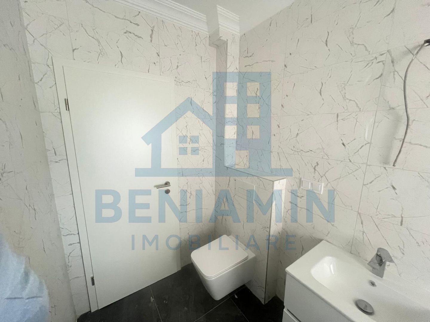 Garsoniera Decomandata - 45mp - balcon - parcare - Sanpetru - Roca - Poză 7