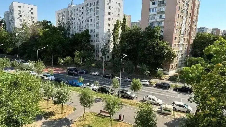De vânzare: apartament 3 camere-Drumul Taberei-metrou-Râul Doamnei - Poză 9