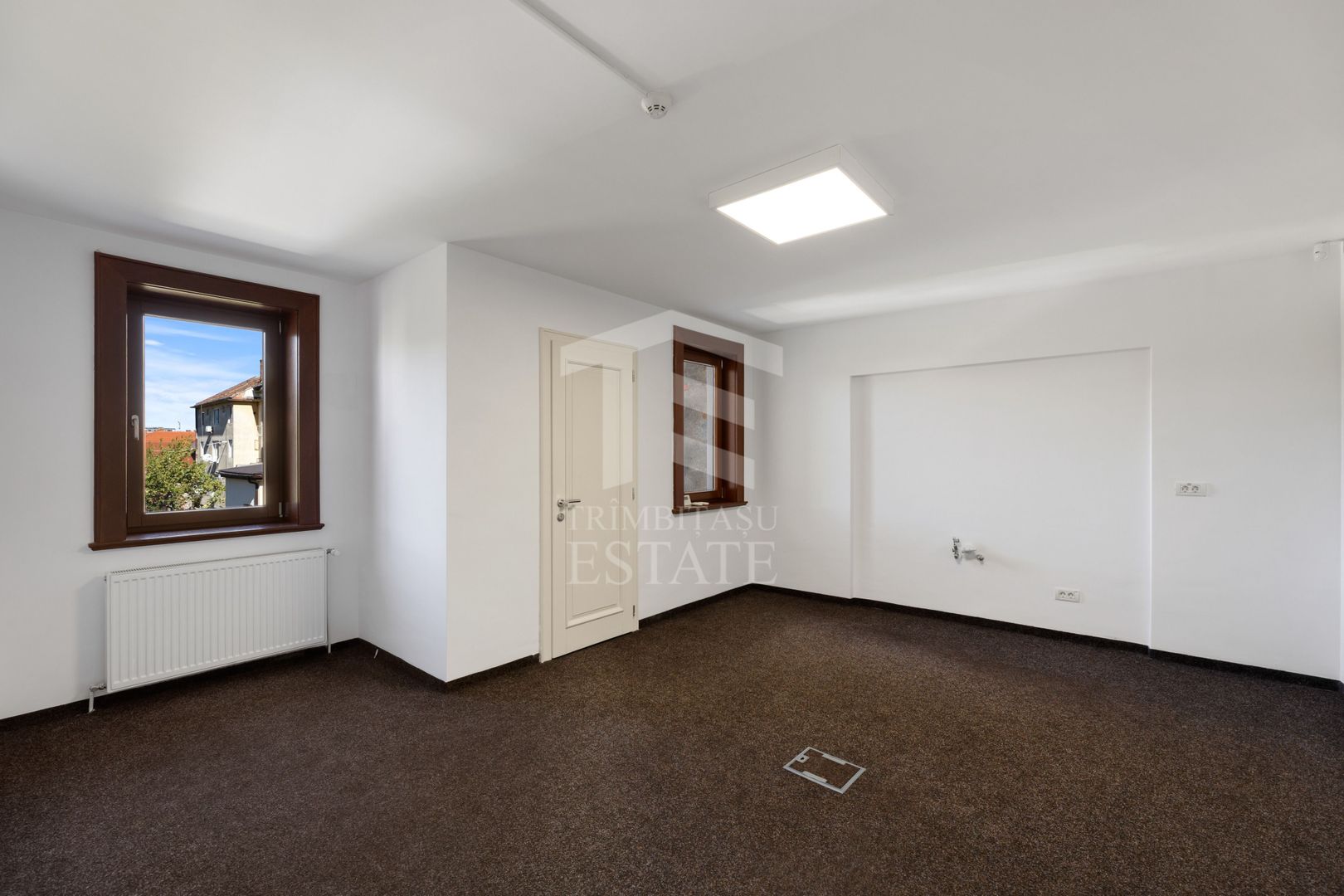 ULTRACENTRAL | Spatiu Comercial | Etaj 1 + Mansarda 450mp | Impecabil - Poză 15
