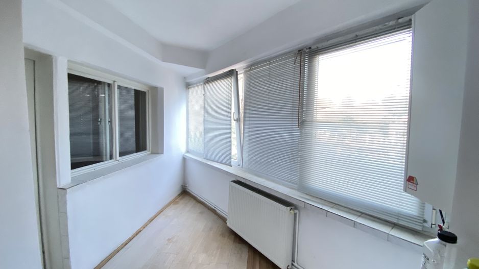 Apartament 2 Camere, Decomandate, Etaj 1, Centrala, Fabric, Comision 0 - Poză 2