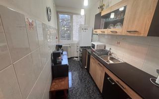 Universitate 2 camere 4/9 6 minute metrou - Poză 5