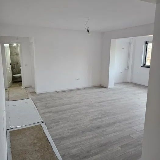 APARTAMENT RECENT RENOVAT METROU ZONA BRANCOVEANU - Poză 2