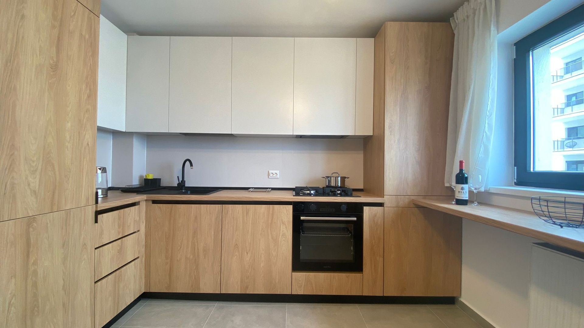 AP. 2 CAMERE HILS REPUBLICA, PARCARE SUBTERANA, PRIMA INCHIRIERE - Poză 6