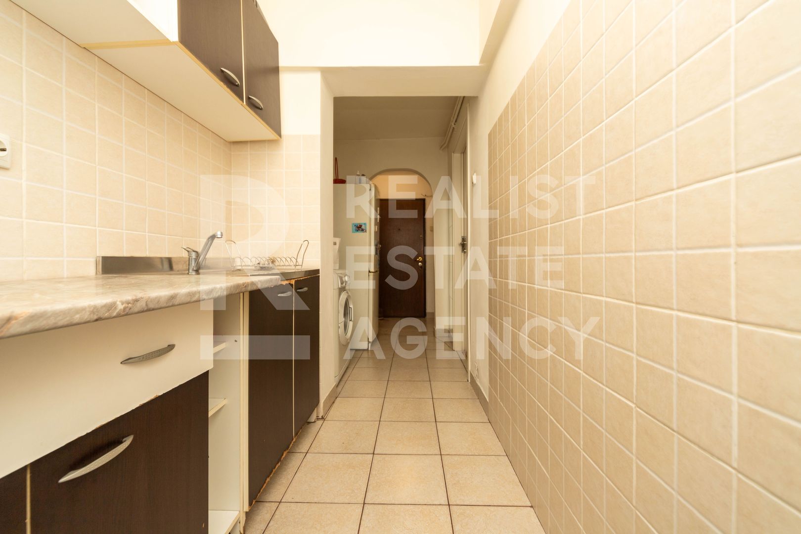 Vânzare, apartament cu 3 camere în zona Lujerului - Poză 9