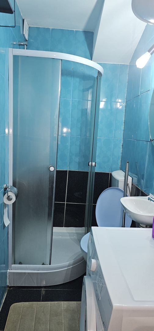 Garsonieră de închiriat – Micro 40, etaj 2, 20 mp + balcon – 1.100 lei - Poză 4