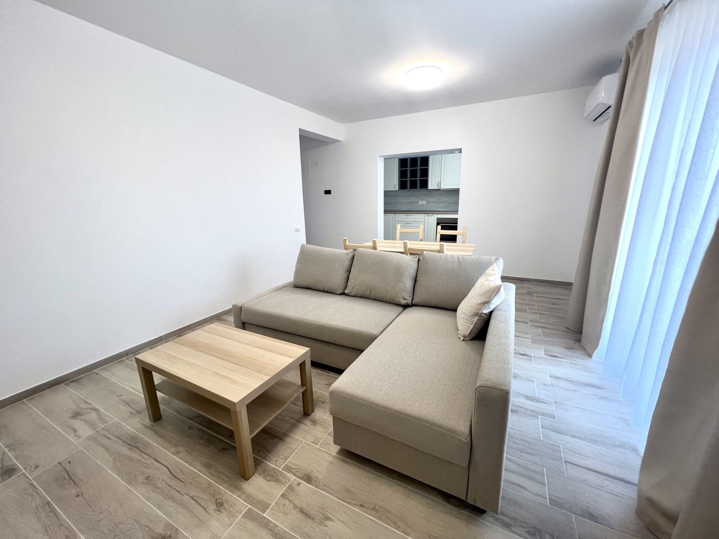 APARTAMENT CU LOC DE PARCARE - Poză 3