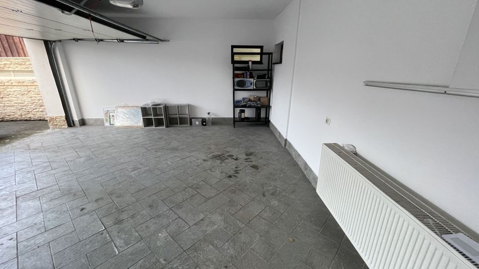 Casa moderna P+1E,spatioasa,teren 700 mp in Sacalaz - Poză 17