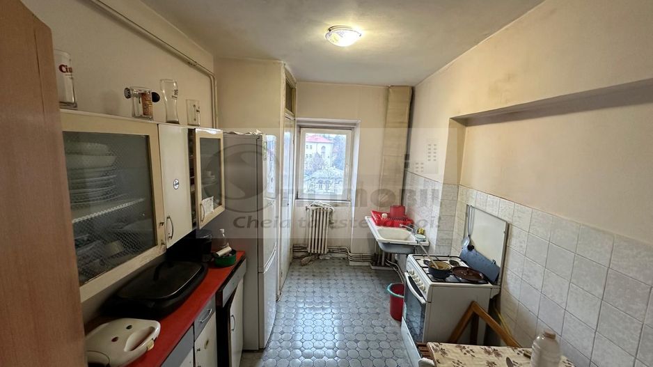 Apartament 3 camere, 2 bai, Bd. Independentei 204.000 euro - Poză 9