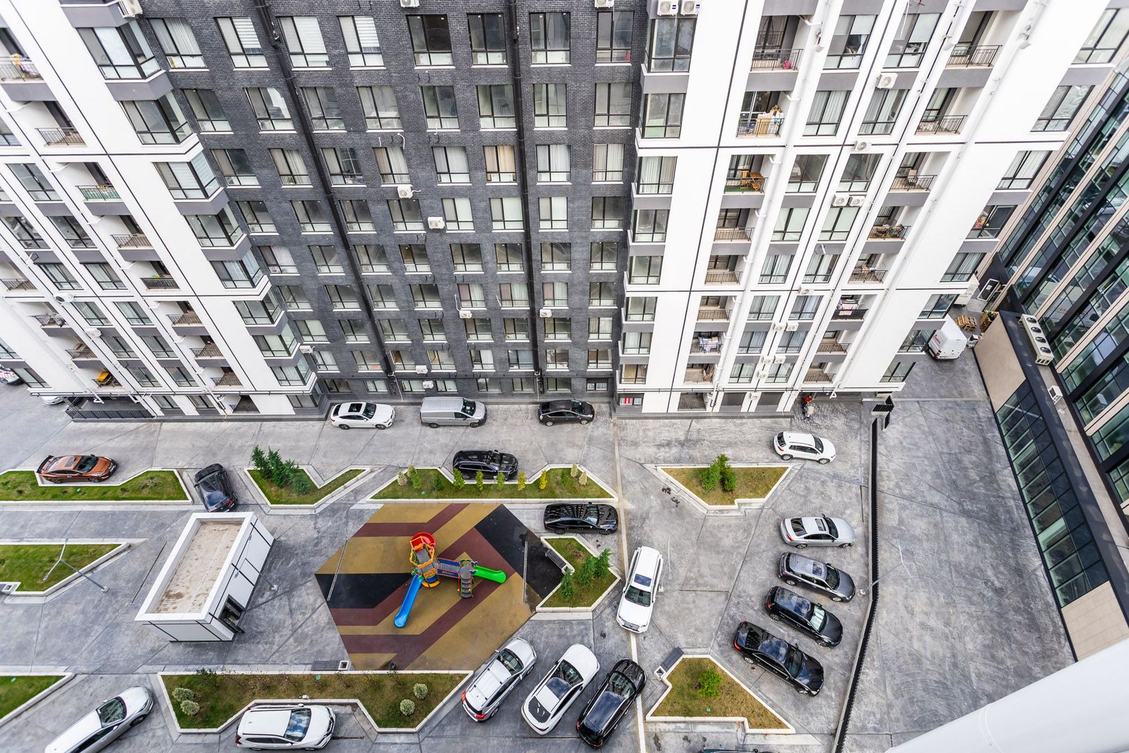 Chirie, apartament, 2 camere, strada Calea Ieşilor, Sculeni - Poză 20