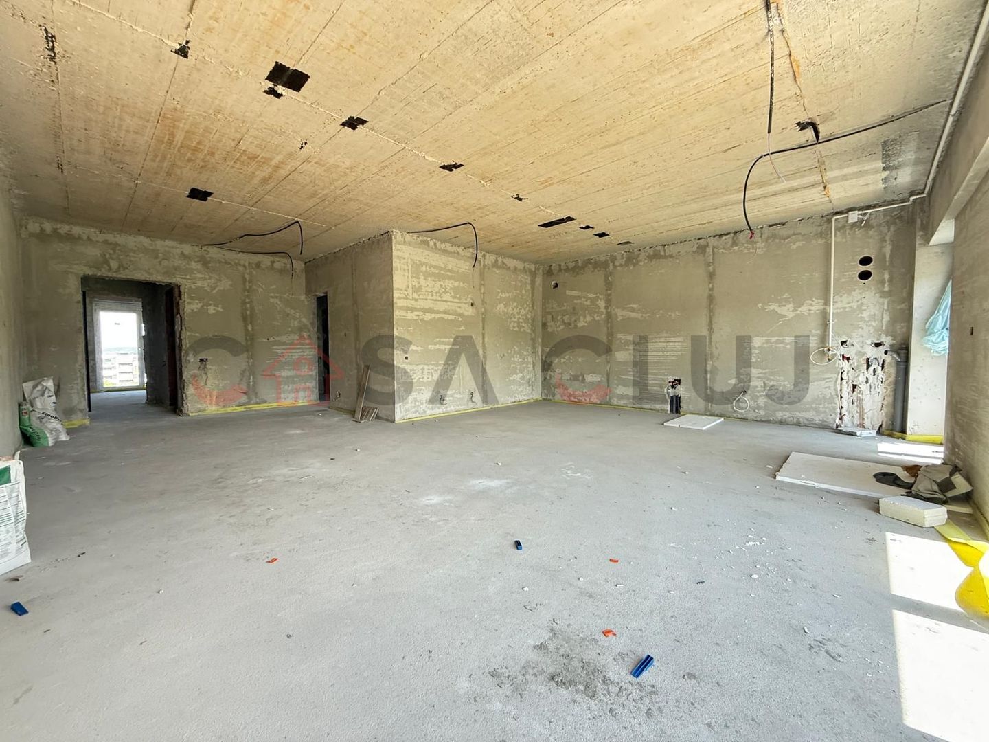 View panoramic , 3 camere +birou/dressing , parcare, Europa - Poză 2