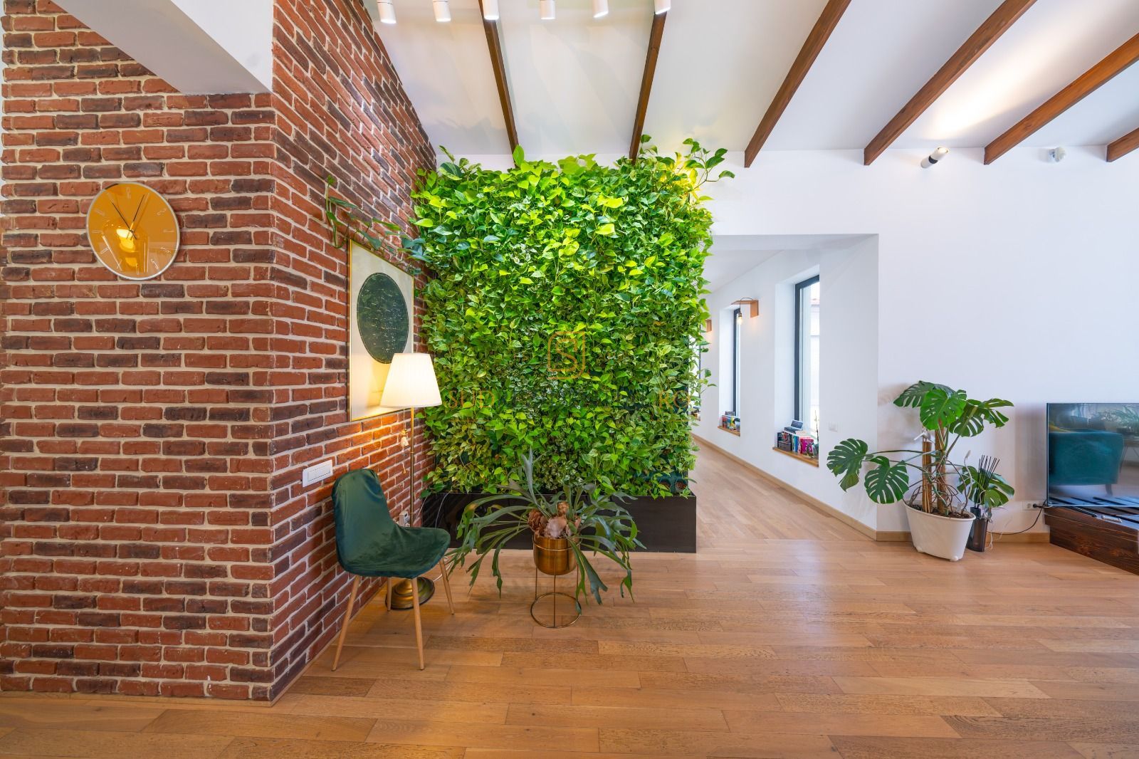 Resedinta spectaculoasa  – Vila exclusivista deschidere directa la lac - Poză 12