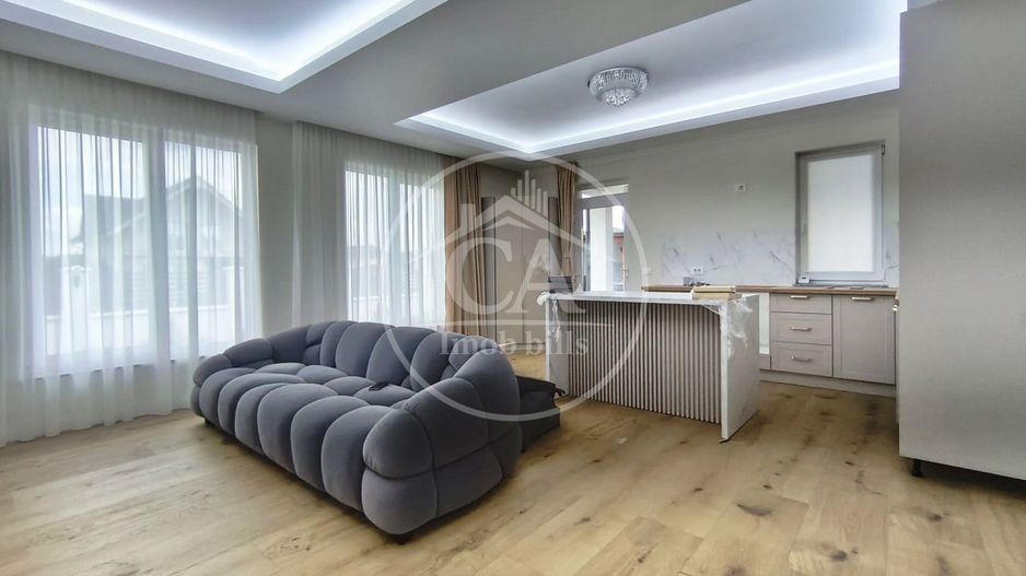 Casa de vanzare cu 4 camere si piscina in Cihei, Bihor - Poză 3