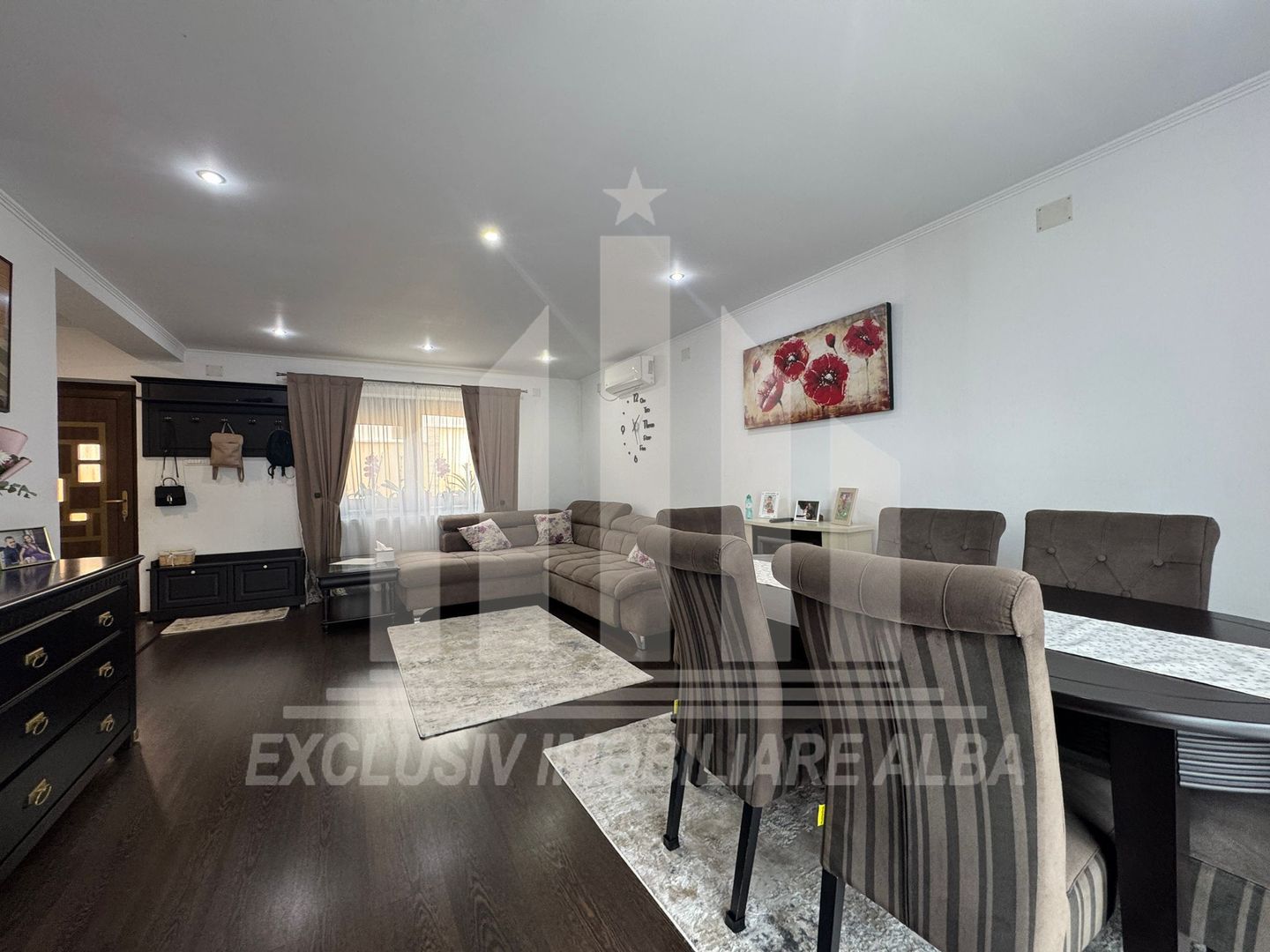 Casa insiruita de vanzare, Cetate - Poză 2