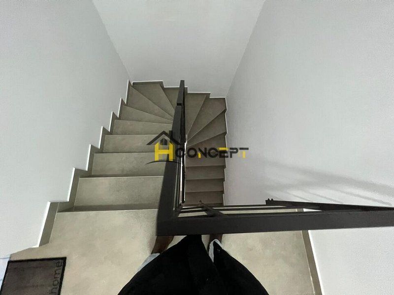 Inchiriere Vila cu 4 apartamente Parcare proprie - Poză 6