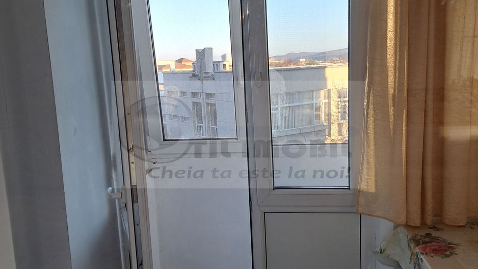 Apartament 1 Camera Podul Ros - 340 euro - Poză 3