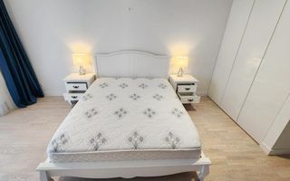 Apartament situat la etajul doi al unui bloc cu 3 etaje - Poză 4