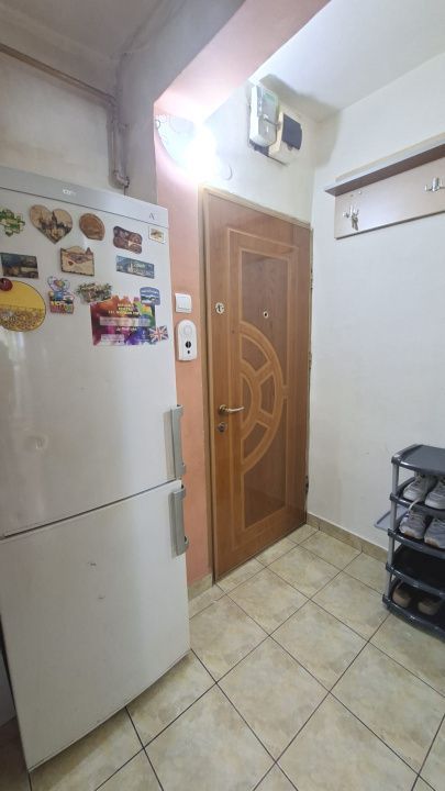 Apartament de 2 camere et.1 zona Piață Razboeni - Poză 7