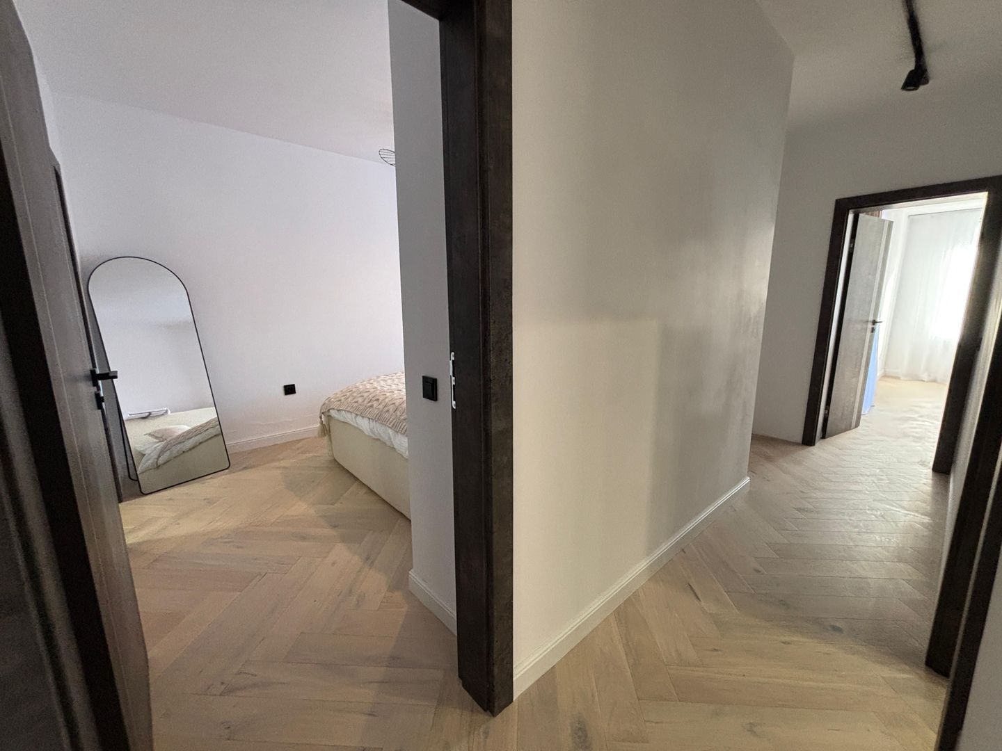 Penthouse MODERN cu 2 terase in Selimbar-Sibiu - Poză 8