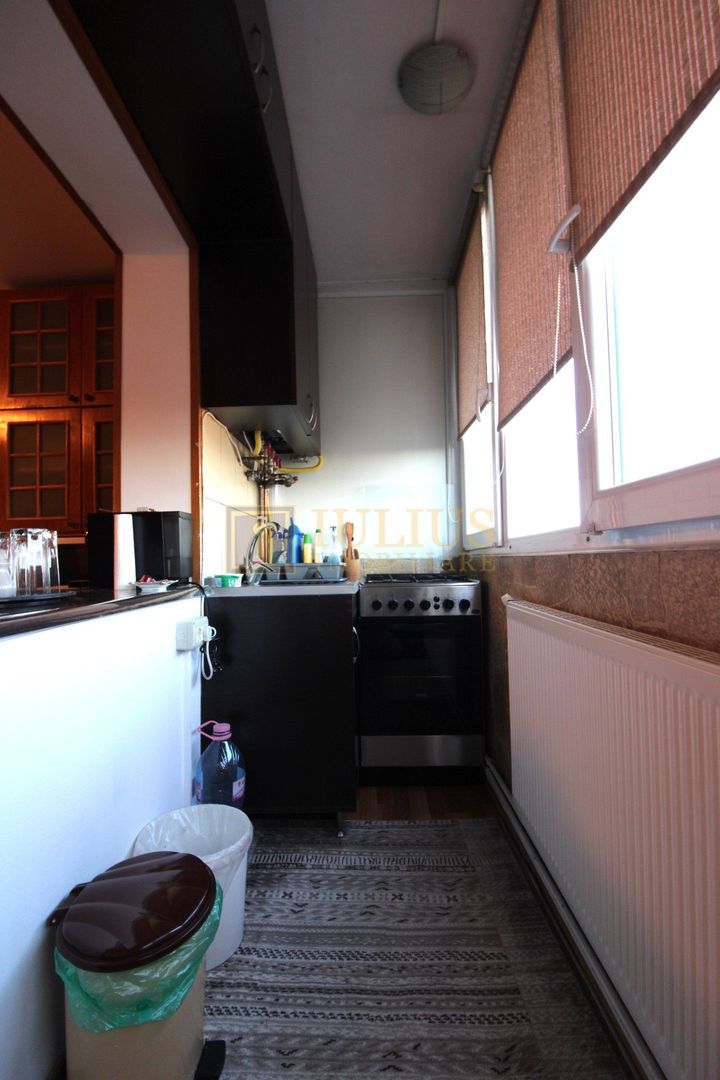 Apartament spatios, 3 camere, semidecomandat, Calea Buziasului - Poză 17