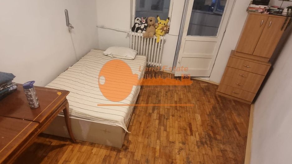 Apartament cu 3 camere in zona Crangasi - Poză 4