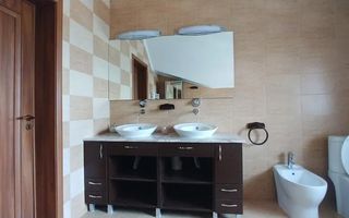 Ag EUROPA vinde casa NOUA individuala 5 cam. in Lazuri cu teren 7 ari. - Poză 6