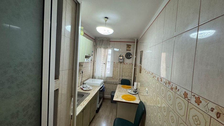 Apartament 3 camere de vanzare Drumul Taberei - Poză 11