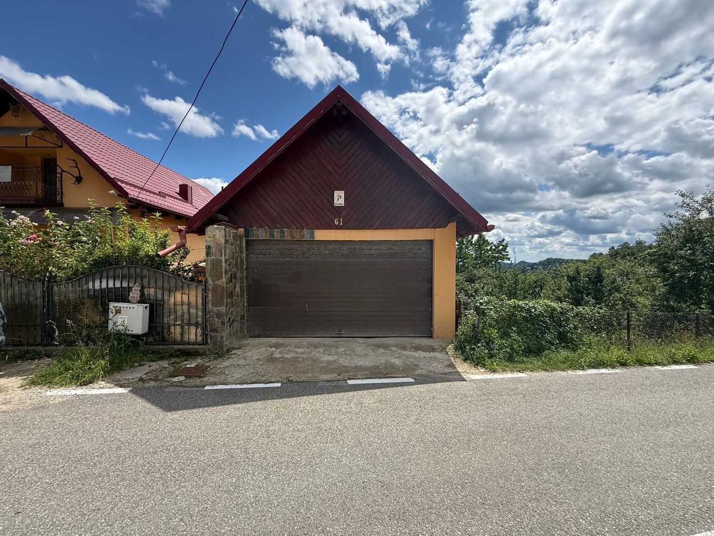 Vila S+P+1,+ garaj inchis + terasa si teren intravilan 6300 mp - Poză 46