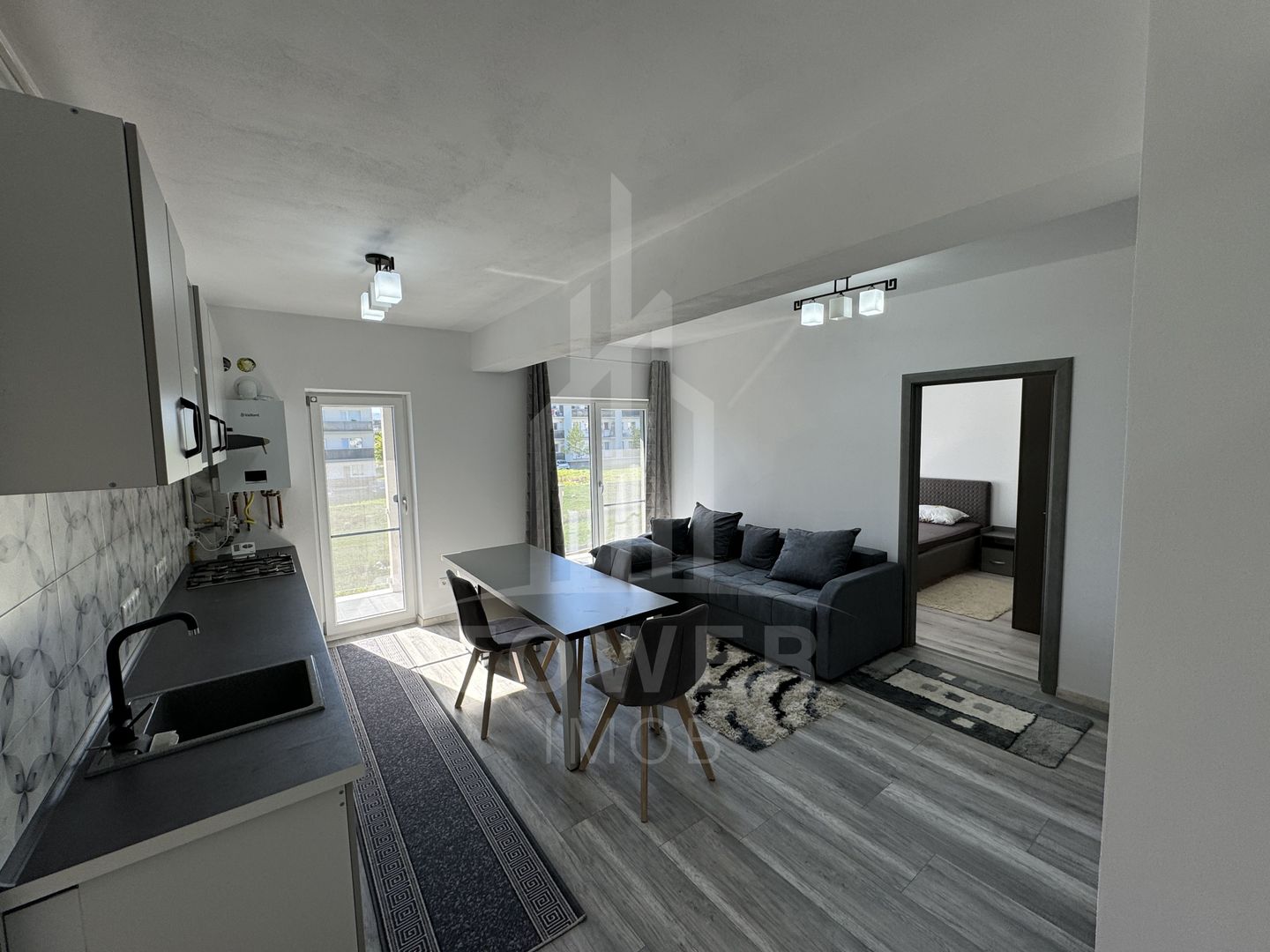 Apartament 3 camere de închiriat nou mobilat și utilat complet - Poză 1