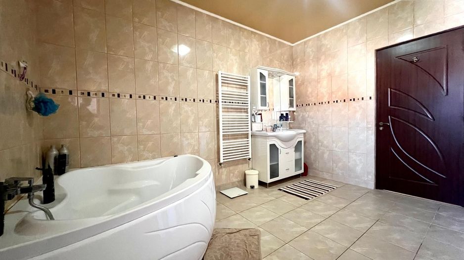 Casa individuala cu curte proprie de vanzare in Sacalaz COMISION 0% - Poză 18