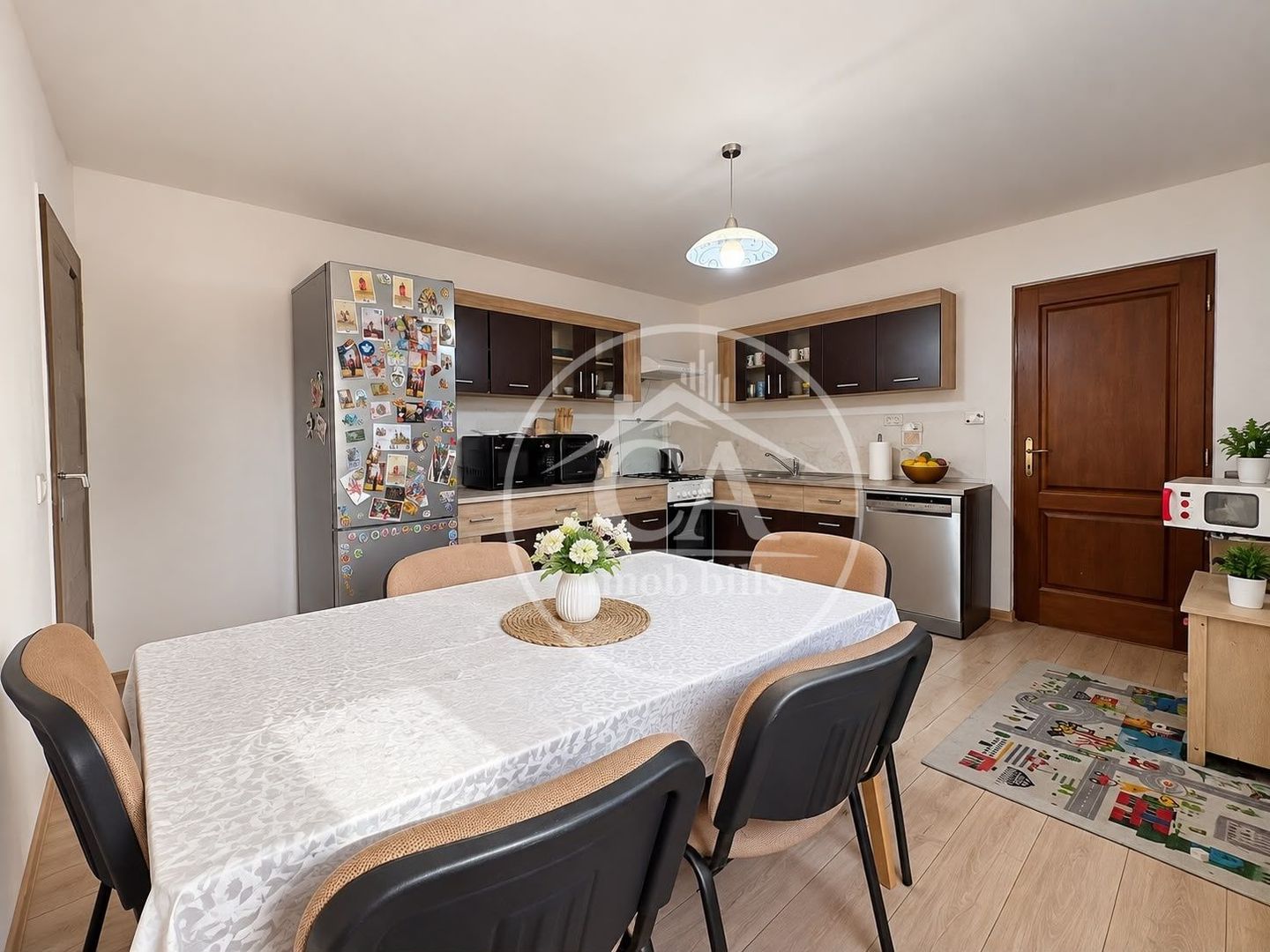 Casa de inchiriat cu 3 camere in zona Dealuri, Oradea. - Poză 7