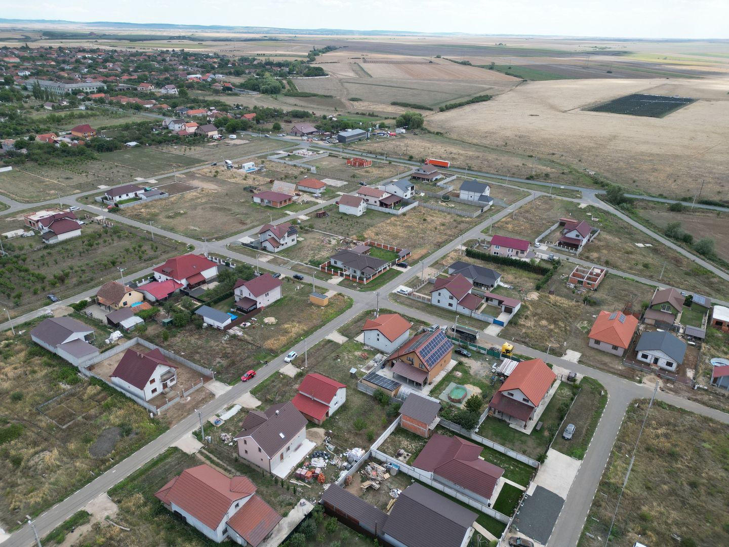 Casa la gri in Frumuseni - Poză 10