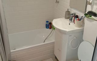 Apartament tip mansardă, renovat, mobilat la comandă, Florești. - Poză 8