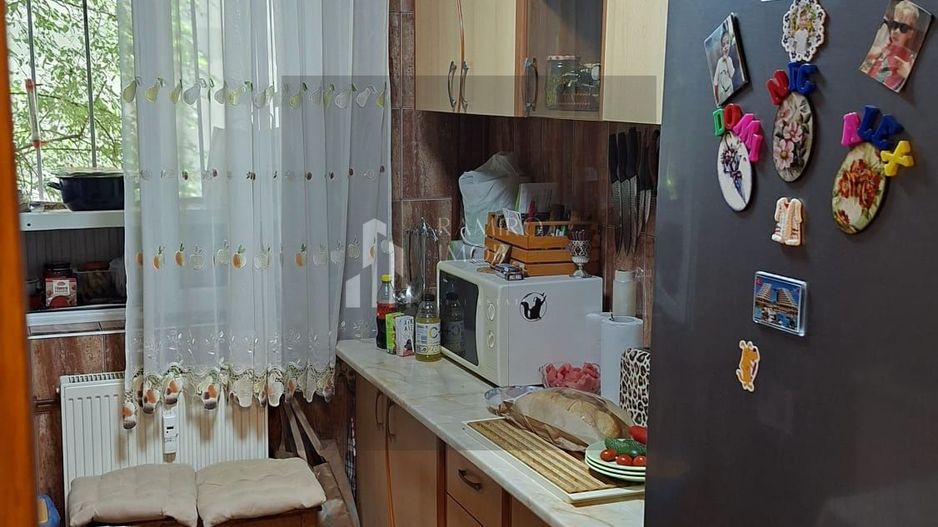 Apartament 4 camere decomandat Titan - Poză 4