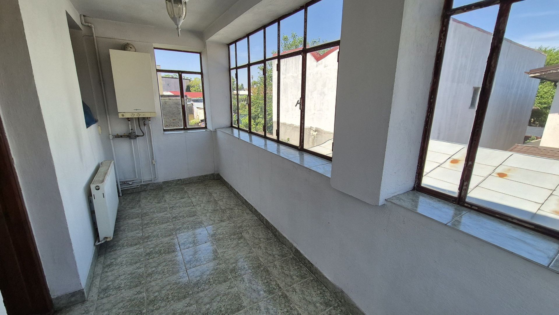 Casa P+2 - 244,08 mp + anexa + Garaj + teren 248 mp - Parcul Carol - Poză 12