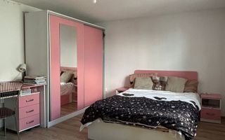 Casă spațioasă și confortabilă cu 5 camere - Sector 3 - Poză 8