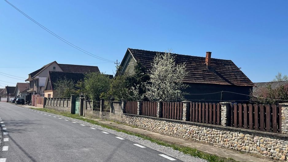 Casă tradițională la sat +teren 1.500 mp. Sat  Săbolciu-51000 euro neg - Poză 1