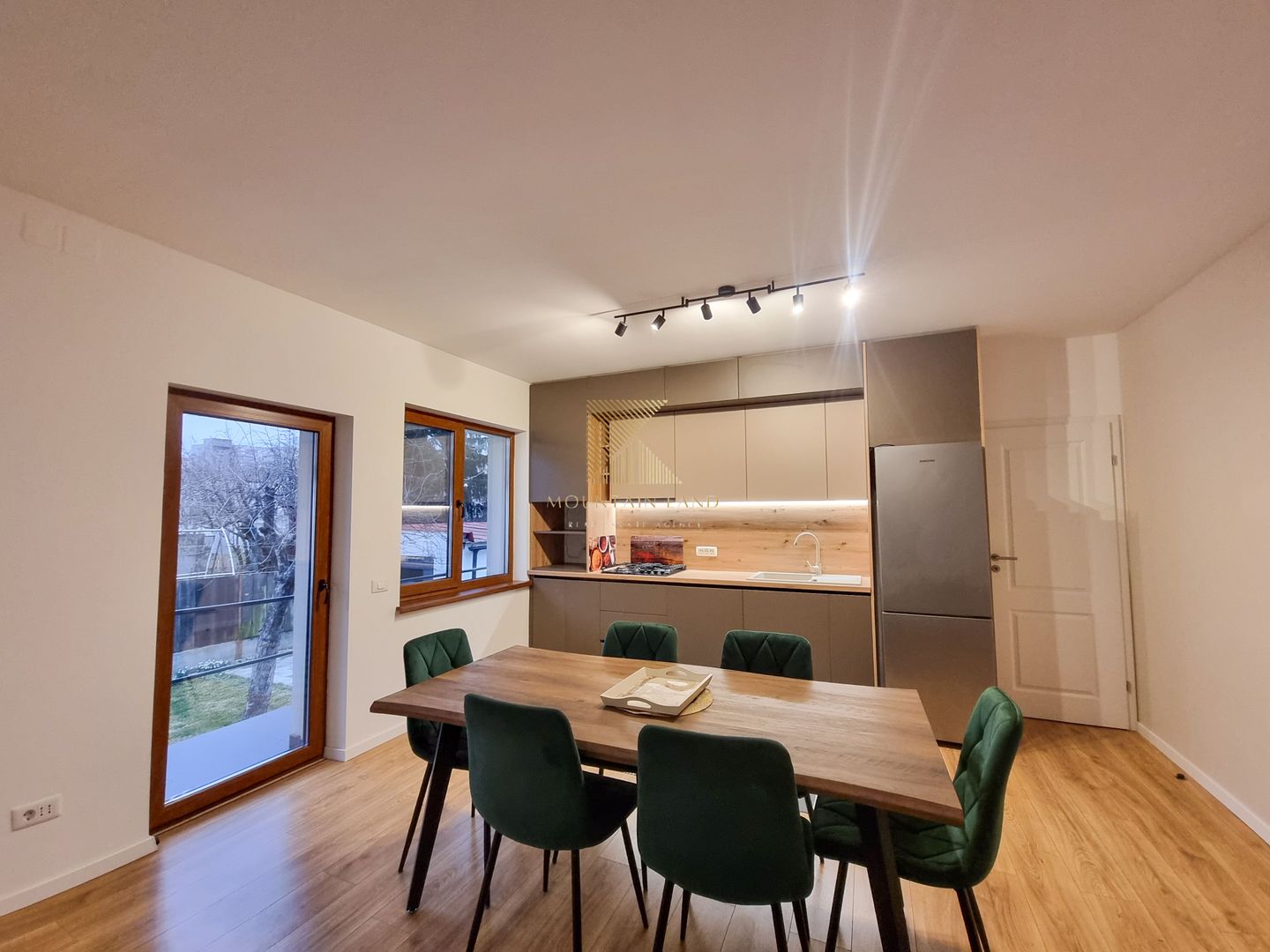 Casa cu 3 camere, curte proprie, renovata complet, Astra - Poză 6